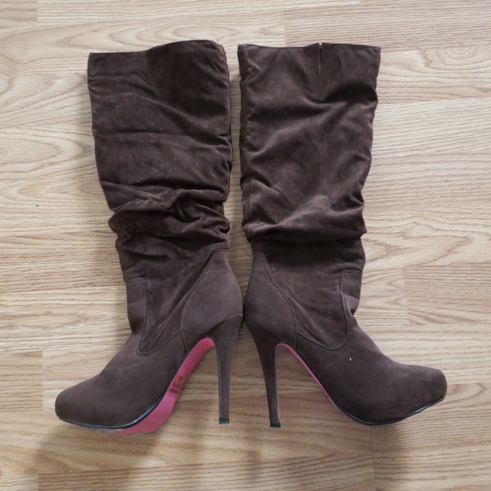 High heel boots